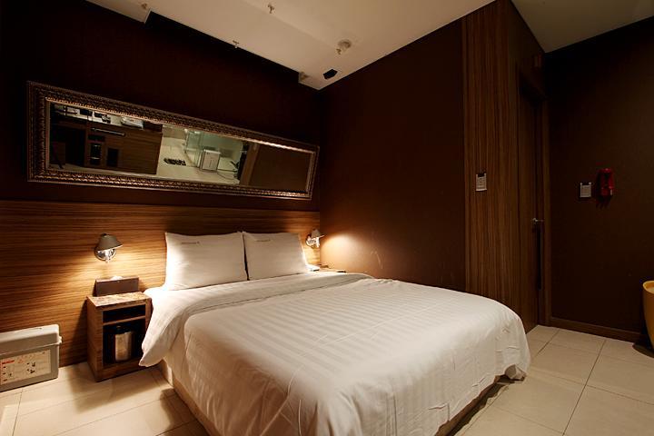 Soo Hotel *